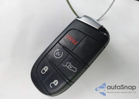 2019 Jeep Grand Cherokee Limited 4X2 из США, поврежденный, VIN 1C4RJEBG5KC630237